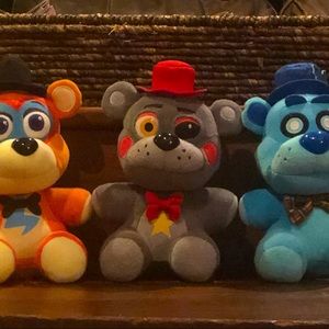 Five nights at Freddy’s plush toy bears!